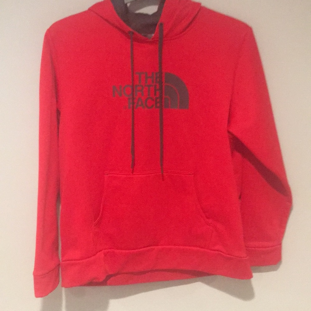 North face pullover